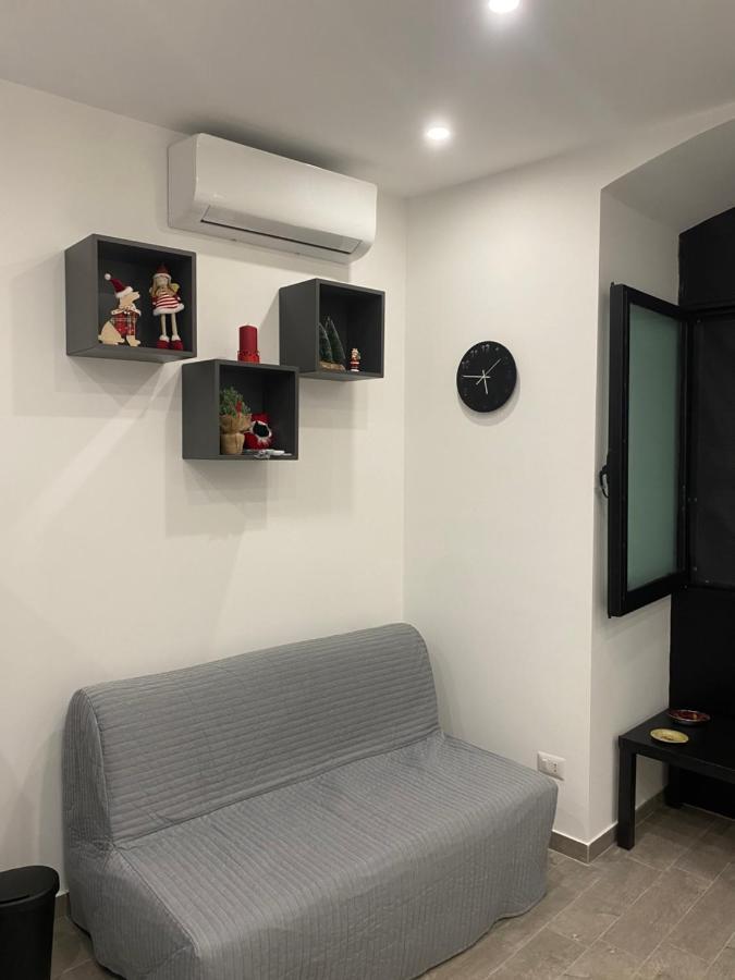 Appartamento The Nest Of Via Toledo Napoli Esterno foto
