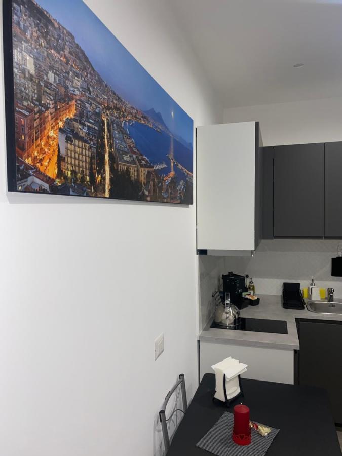 Appartamento The Nest Of Via Toledo Napoli Esterno foto